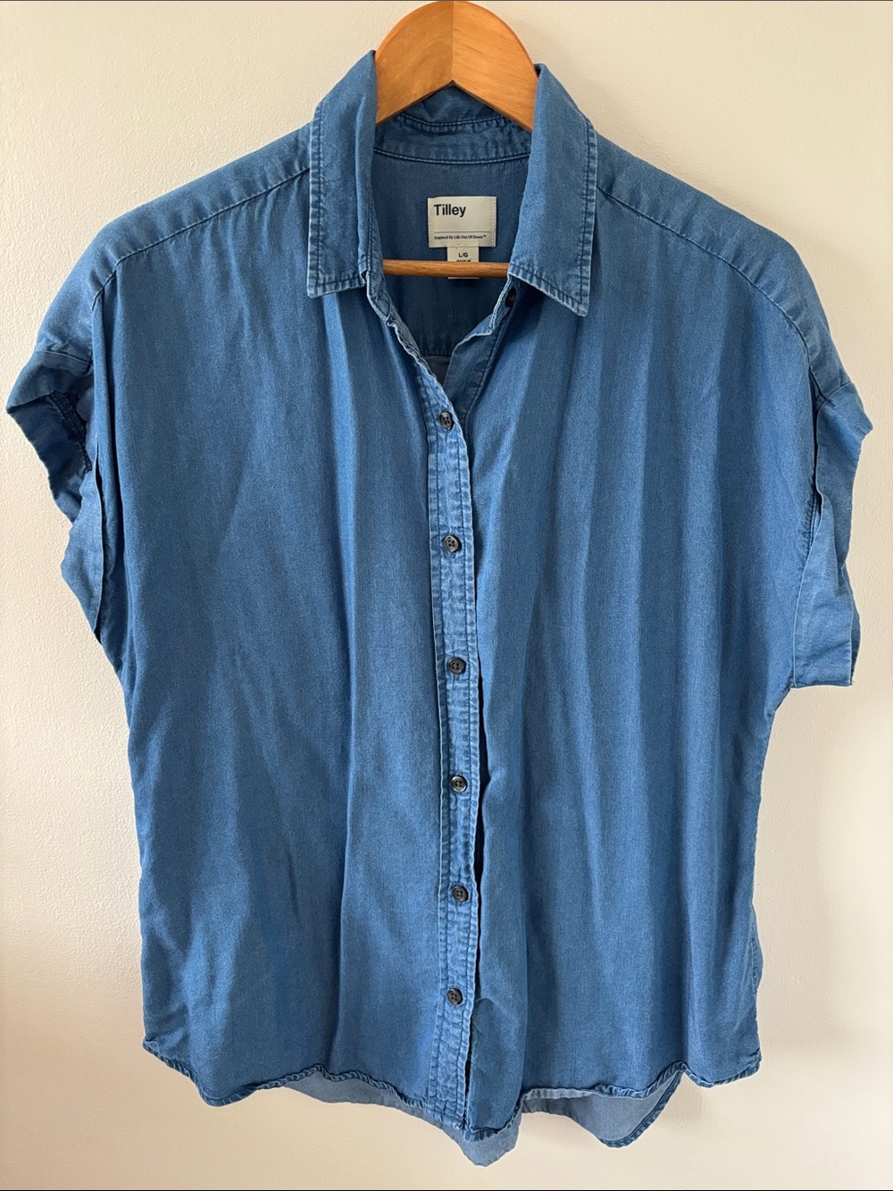 Tilley Jean Blue Short-Sleeve Button-Up Shirt